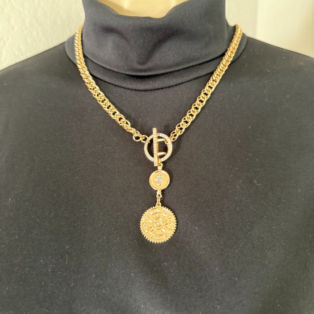 #17 garden party costume jewelry / toggle closure 21" gold chain